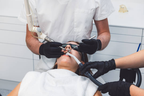 Best Emergency Tooth Extraction  in Taft Heights, CA